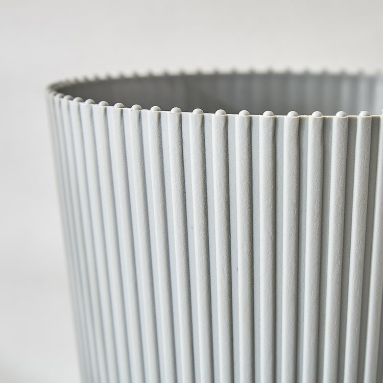 Nomad Viksa Polypropylene Ribbed Planter