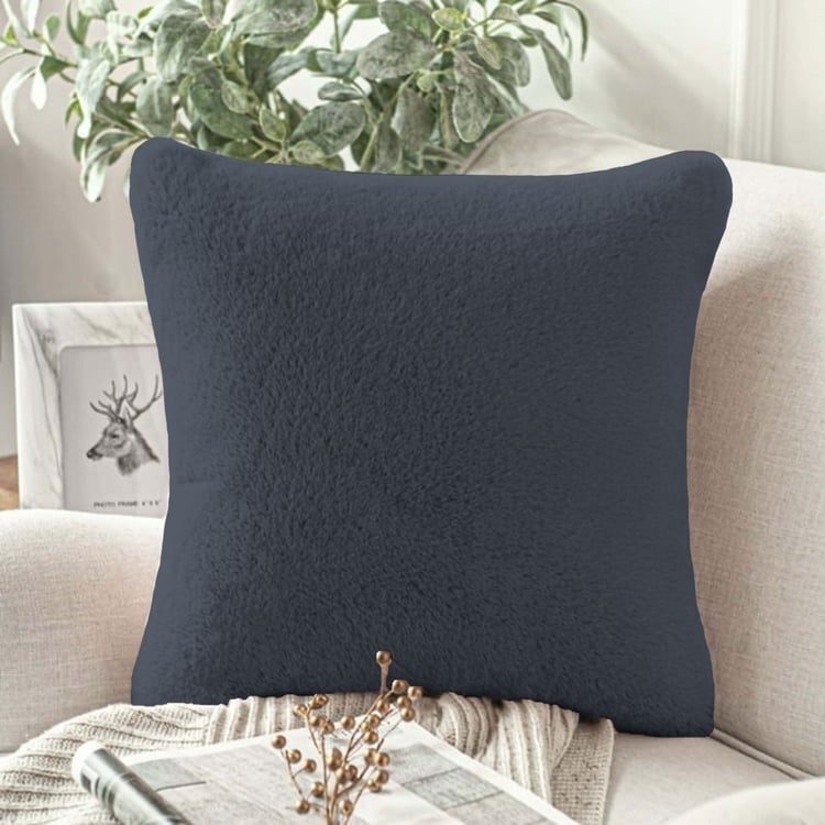 LUXE HOME Set of 2 Fuzzy Cushion Covers - 40x40cm