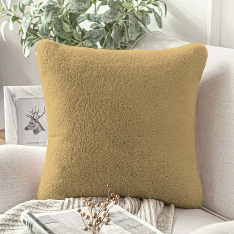LUXE HOME Set of 2 Fuzzy Cushion Covers - 40x40cm