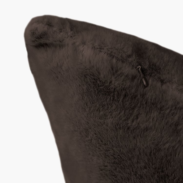 LUXE HOME Set of 2 Fuzzy Cushion Covers - 40x40cm