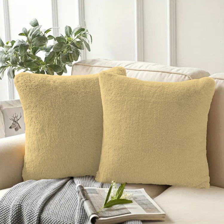 LUXE HOME Set of 2 Fuzzy Cushion Covers - 40x40cm