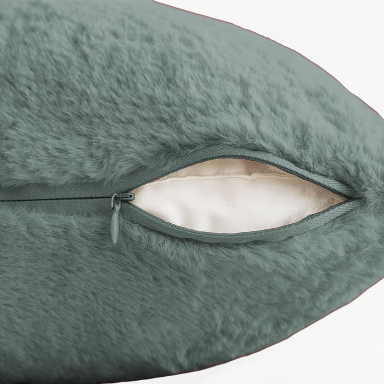 LUXE HOME Set of 2 Fuzzy Cushion Covers - 40x40cm