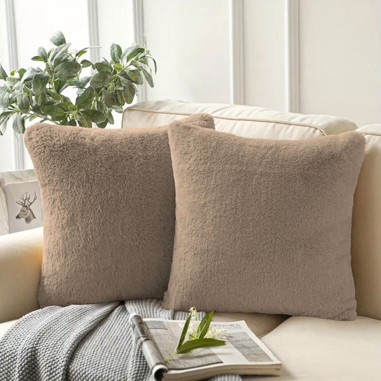 LUXE HOME Set of 2 Fuzzy Cushion Covers - 40x40cm
