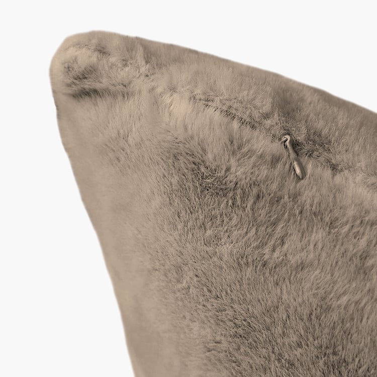 LUXE HOME Set of 2 Fuzzy Cushion Covers - 40x40cm
