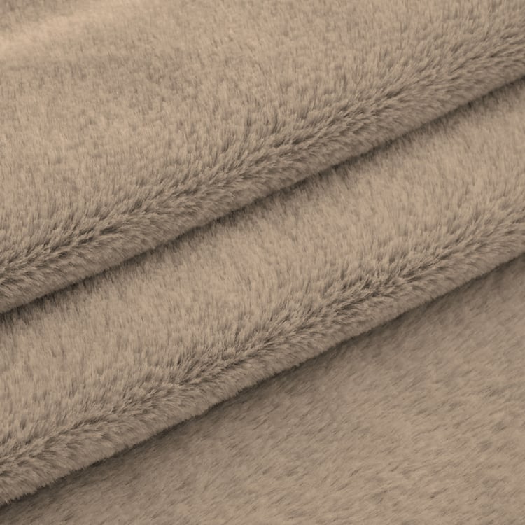 LUXE HOME Set of 2 Fuzzy Cushion Covers - 40x40cm