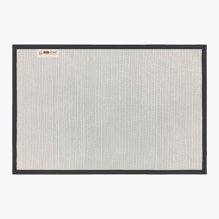 LUXE HOME INTERNATIONAL Microfibre Anti-Slip Bath Mat - 60x40cm