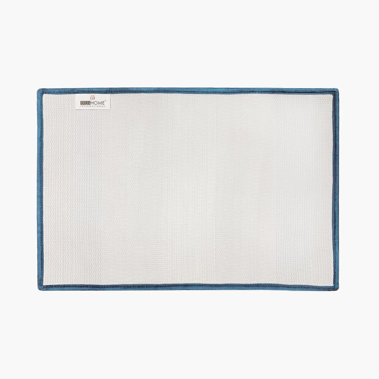 LUXE HOME Microfiber Striped Anti-Slip Bath Mat - 60x40cm