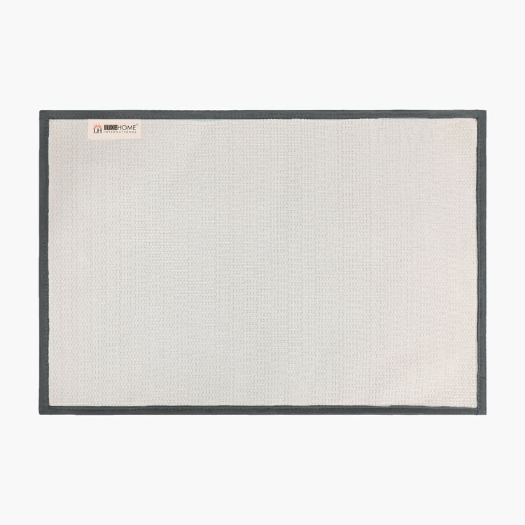 LUXE HOME INTERNATIONAL Microfibre Anti-Slip Bath Mat - 60x40cm