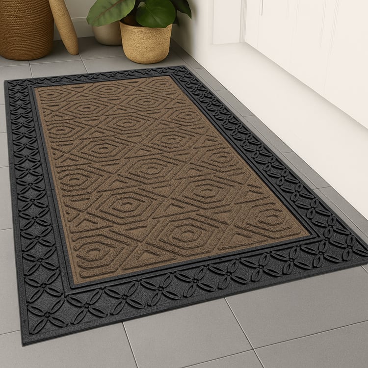 LUXE HOME Coir Hexagon Embossed Doormat - 75x45cm