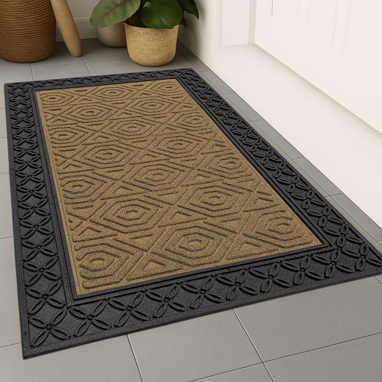 LUXE HOME Coir Hexagon Embossed Doormat - 75x45cm