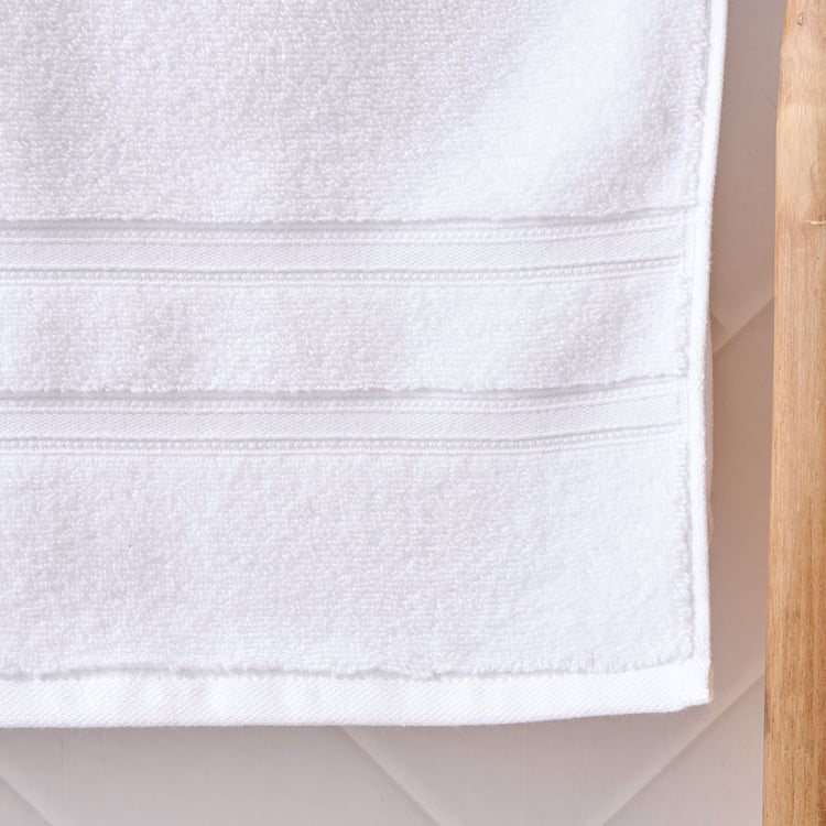 Ferny Micro Cotton Bath Towel - 140x70cm