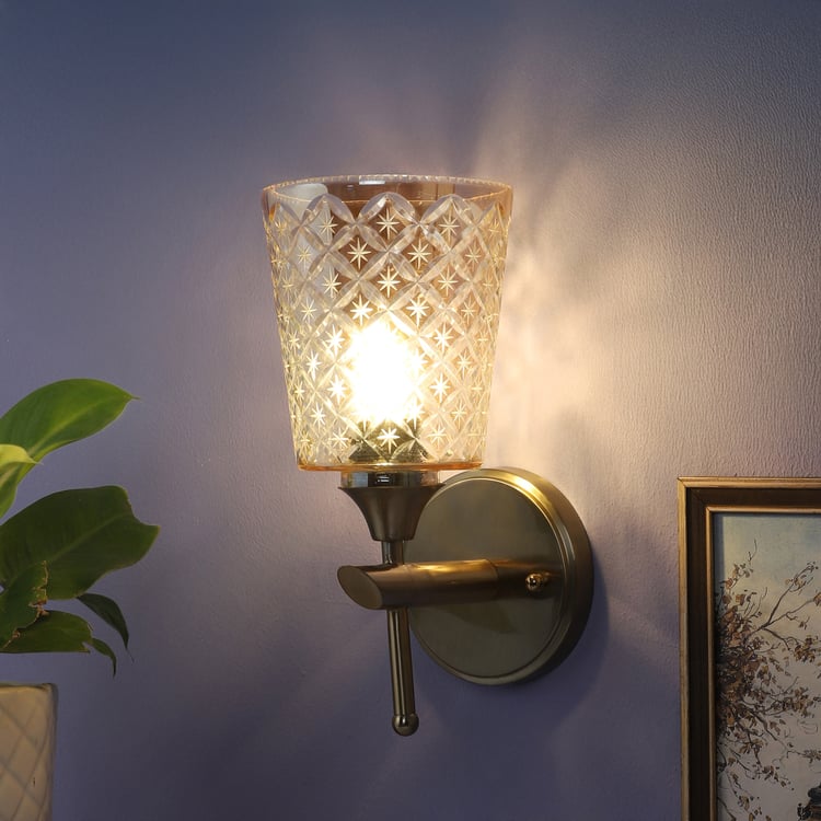 VEDAS Imperial Glass Star Patterned Wall Light