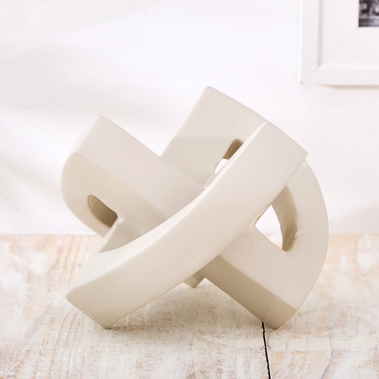 Nesta Polyresin Infinity Link Figurine