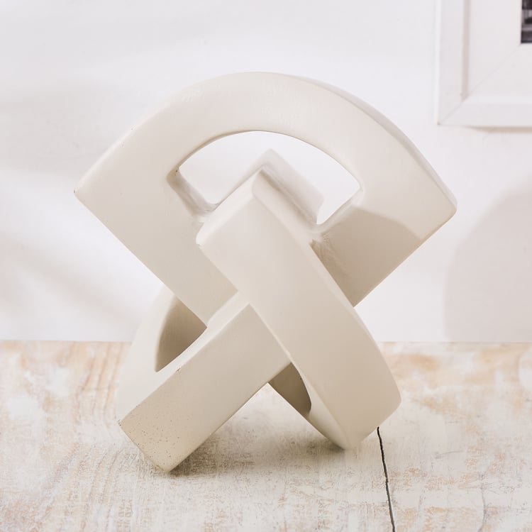 Nesta Polyresin Infinity Link Figurine
