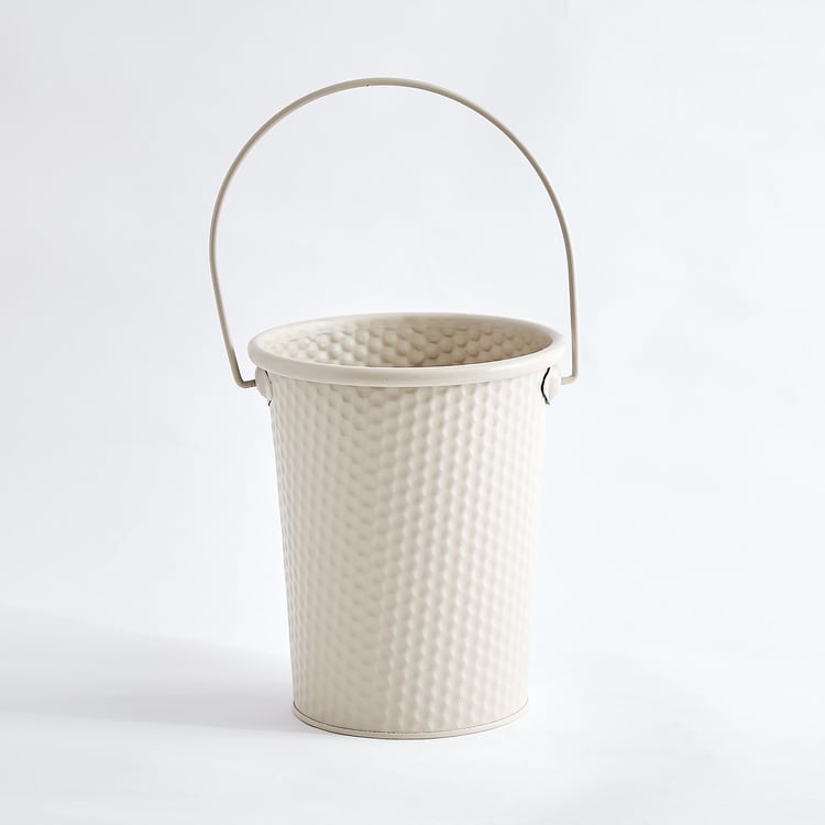Nesta Garden Rustica Metal Hammered Planter with Handle