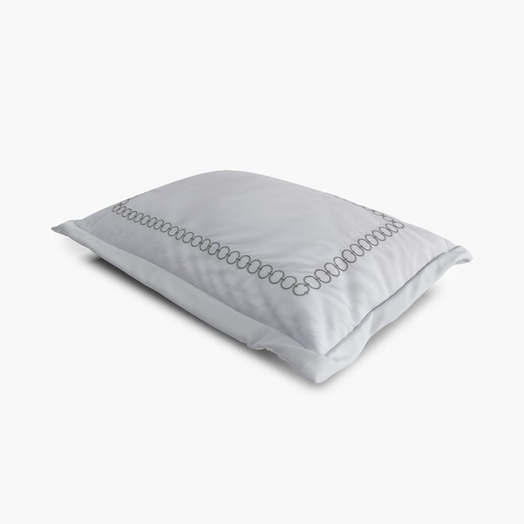 Hotel Luxe Helix Set of 2 Embroidered Pillow Covers - 70x45cm