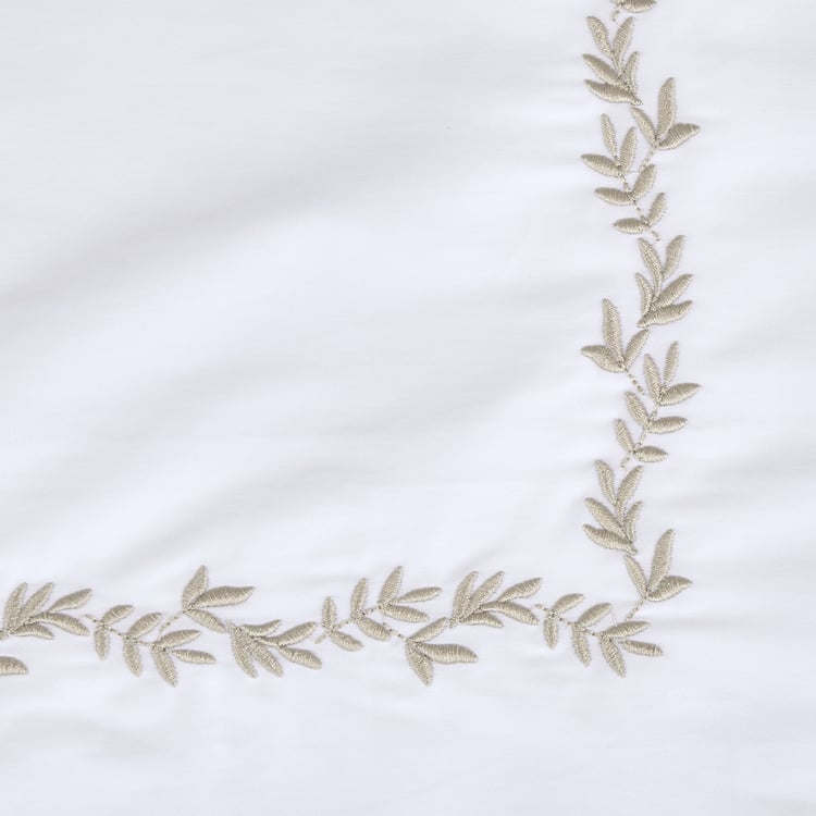 Hotel Luxe Wreath Set of 2 Embroidered Pillow Covers - 70x45cm