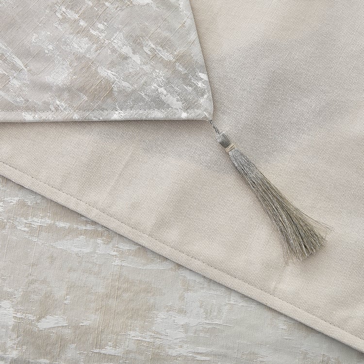 Corscia Glimmer Jacquard Table Runner