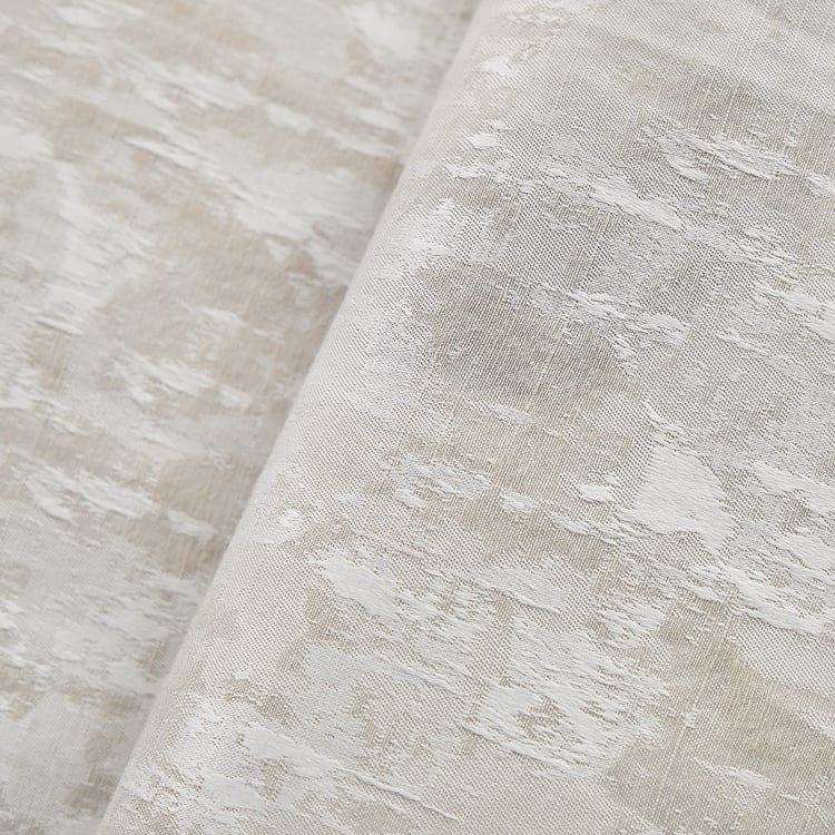 Corscia Glimmer Jacquard Table Runner