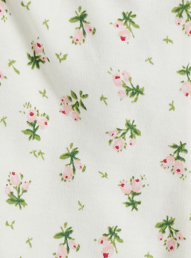 Juniors Printed T-shirt And Joggers Set