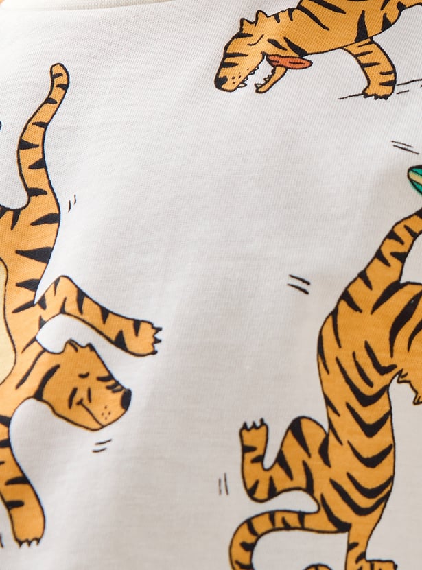 Juniors Tiger Print T-shirt with Crew Neck