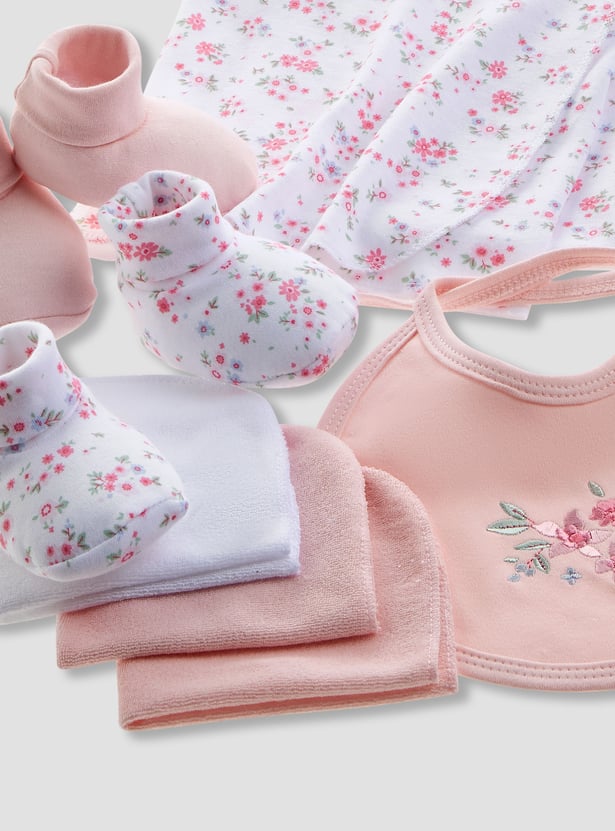 Juniors 12 Piece Printed Clothing Gift Set