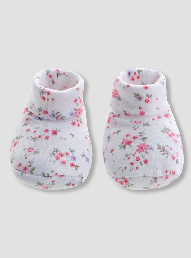 Juniors 12 Piece Printed Clothing Gift Set