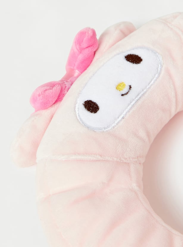 Juniors Applique Neck Pillow