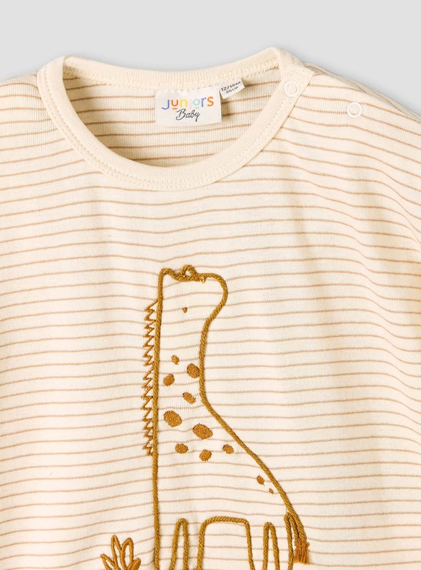 Juniors Giraffe Embroidered T-shirt