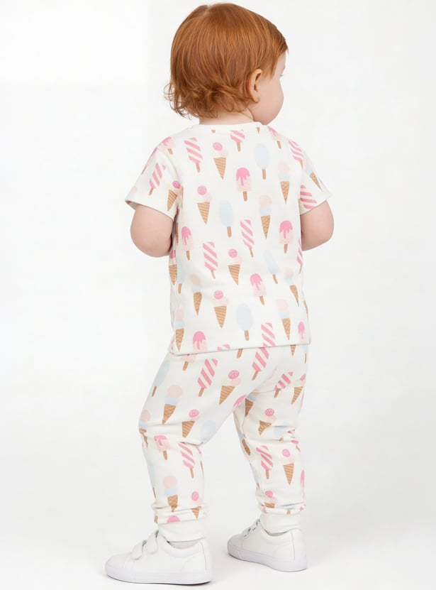 Juniors Printed T-shirt and Joggers Set