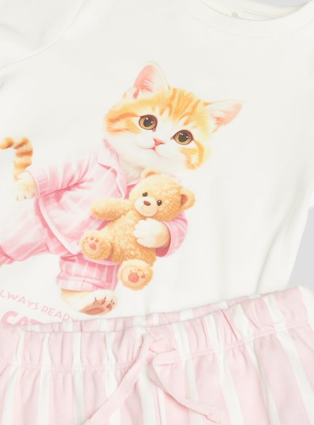 Juniors Printed T-shirt and Joggers Set