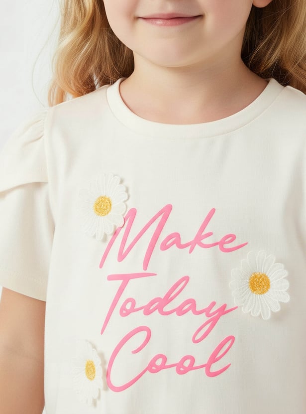 Juniors Floral Applique T-shirt