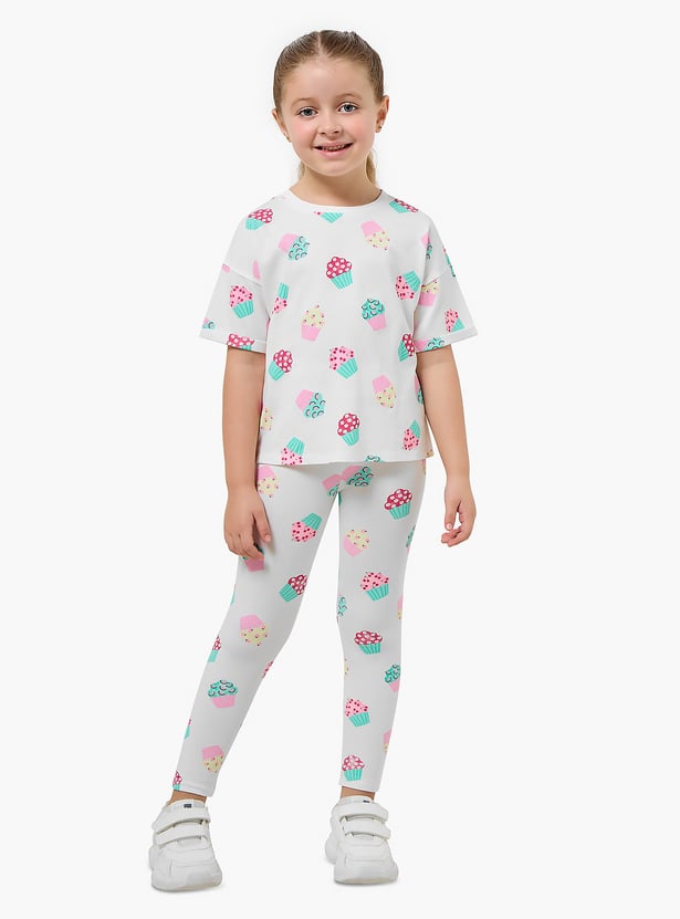 Juniors Graphic Print T-shirt