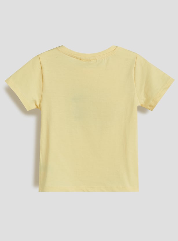 Juniors Graphic Printed T-shirt