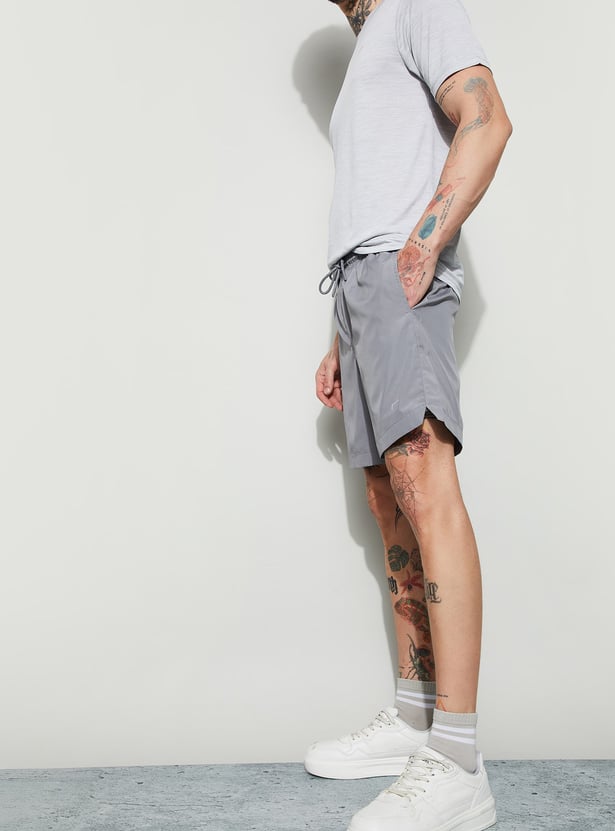 FAME FOREVER ACTIVE Solid Regular Fit Shorts