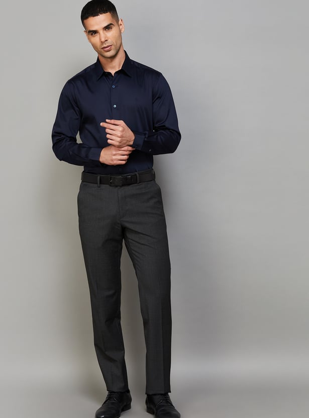 ARROW Men Solid Slim Fit Formal Shirt