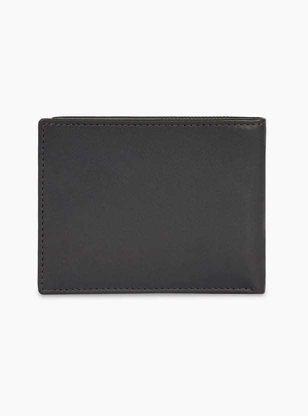 UNITED COLORS OF BENETTON Textured Bi-Fold Leather Wallet