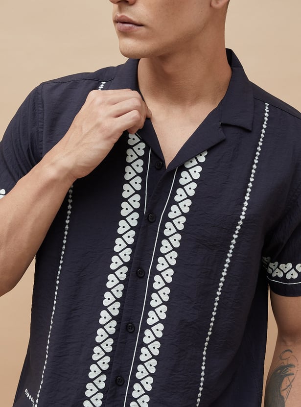 CODE UNWIND Striped Slim Fit Casual Shirt