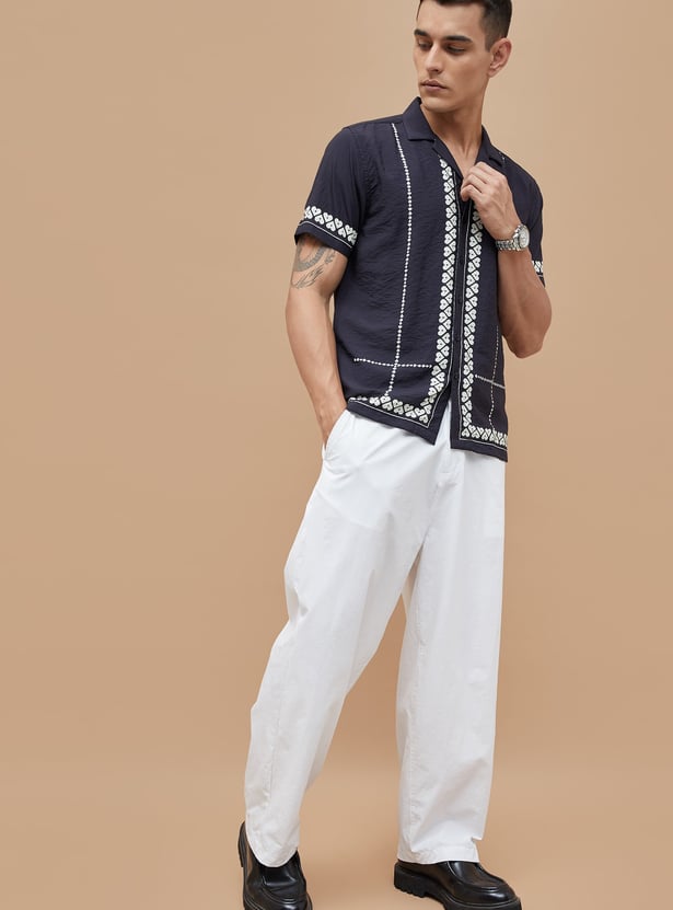 CODE UNWIND Striped Slim Fit Casual Shirt