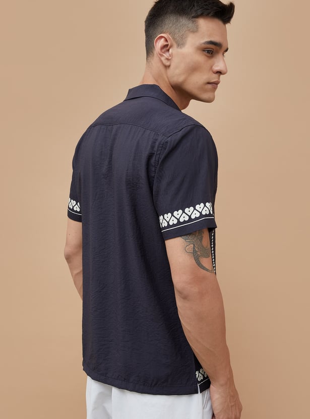 CODE UNWIND Striped Slim Fit Casual Shirt