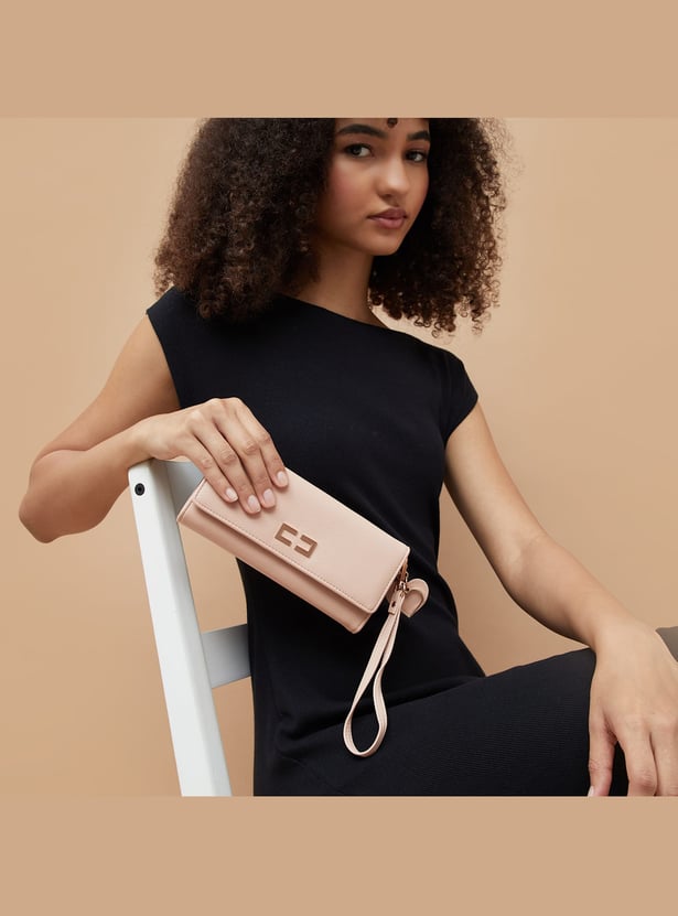 GINGER Textured Tri-Fold Wallet with Wristlet