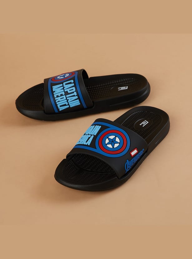 FAME FOREVER Boys Captain America Sliders