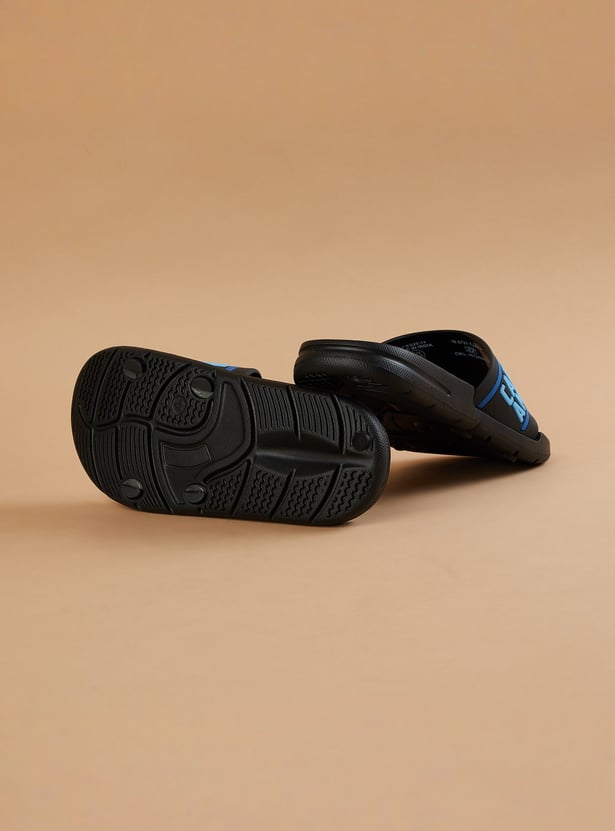 FAME FOREVER Boys Captain America Sliders