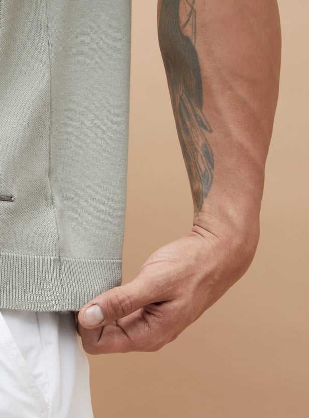 CODE Knitted Johnny Collar T-shirt