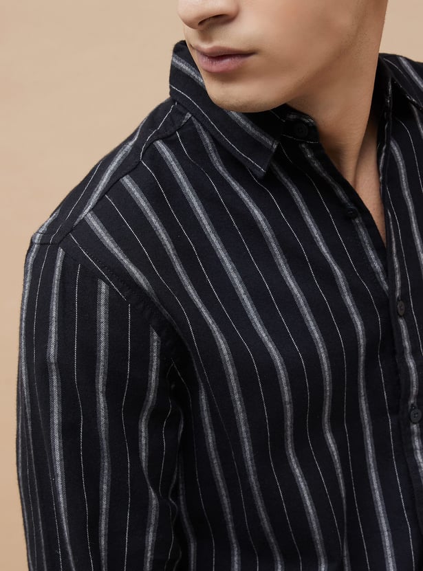 FAME FOREVER Striped Smart Fit Shirt