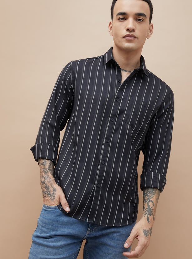 FAME FOREVER Striped Smart Fit Shirt