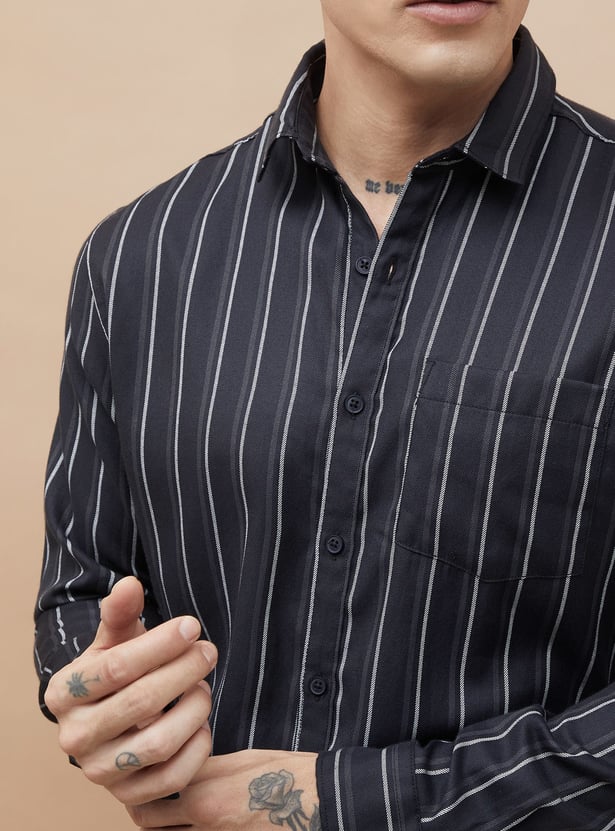 FAME FOREVER Striped Smart Fit Shirt