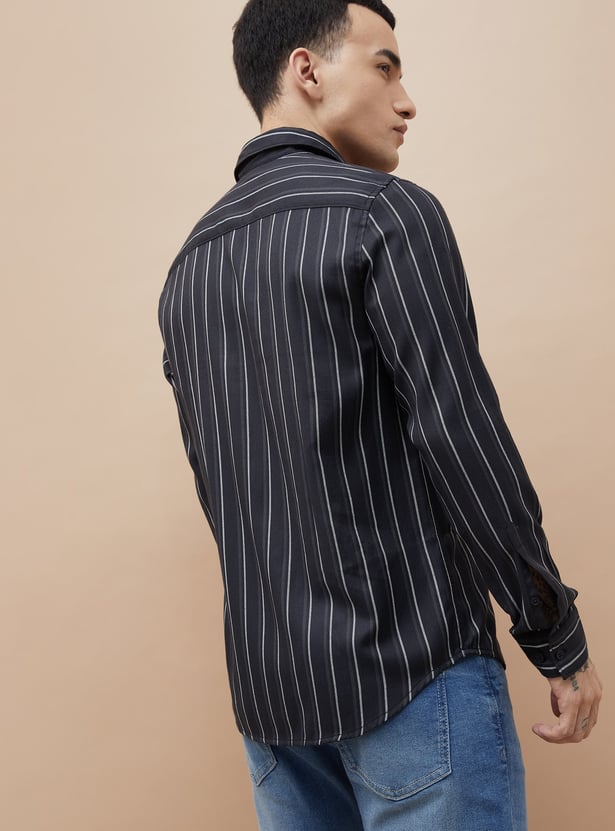 FAME FOREVER Striped Smart Fit Shirt