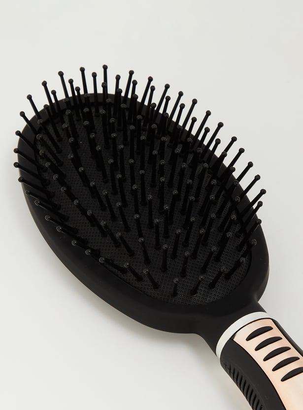 FAME FOREVER Oval Hairbrush with Metallic Handle