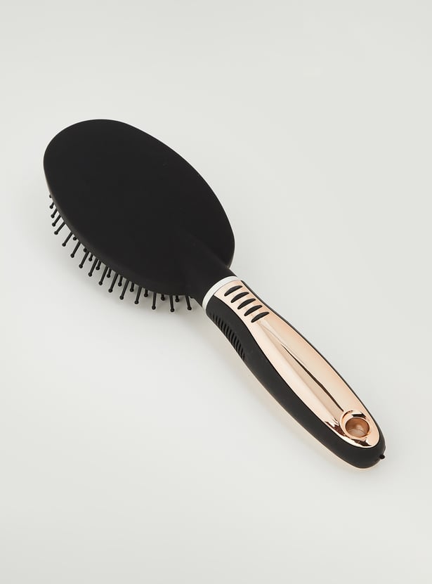 FAME FOREVER Oval Hairbrush with Metallic Handle